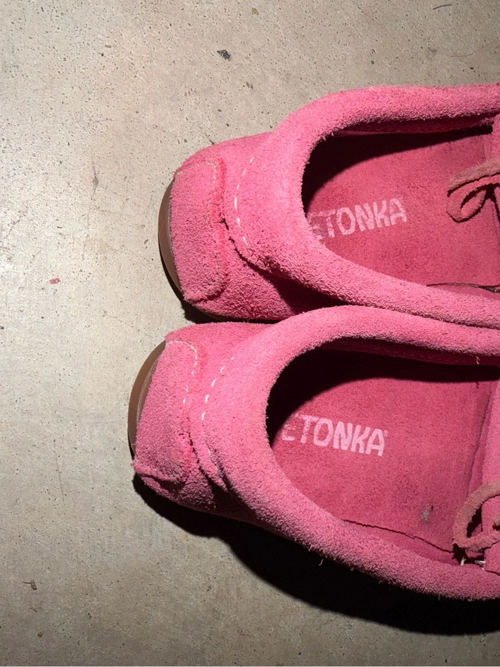 Minnetonka Kids Kilty Moccasins Pink Size 11 Style 2405